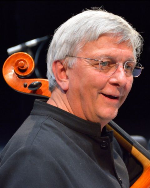 Cellist David Hetherington